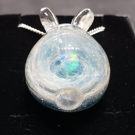 宇宙うさぎのペンダント‐ 634