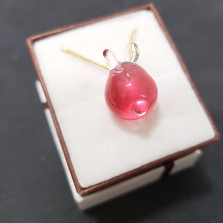 ミニうさぎのペンダント-79