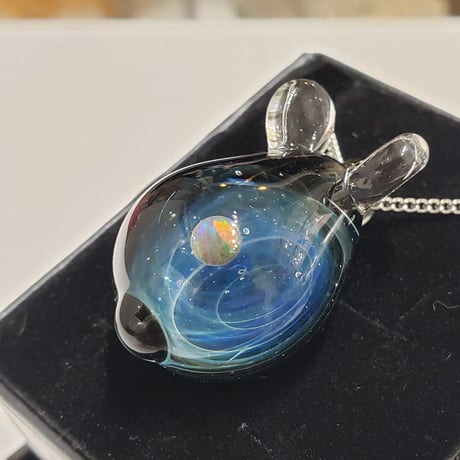 宇宙うさぎのペンダント-566