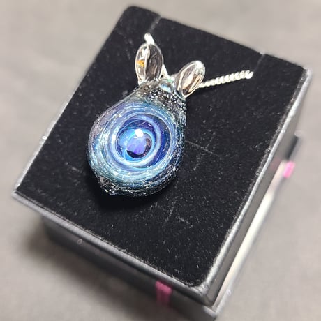 宇宙うさぎのペンダント-784