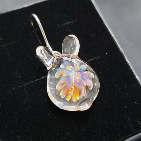 お花うさぎのピアス(イヤリング変更可)-456