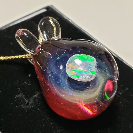 宇宙うさぎのペンダント‐633