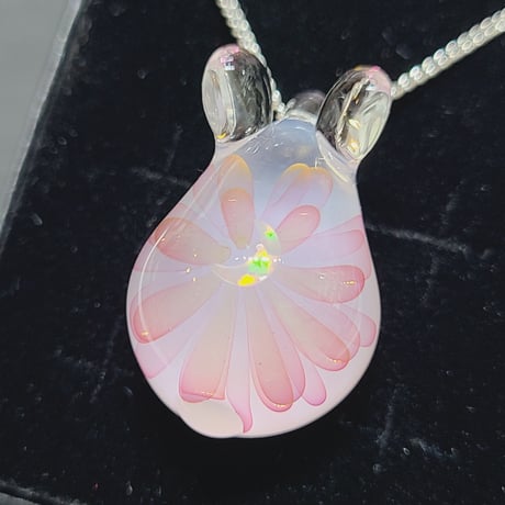 【春限定】桜うさぎのペンダント(三日月オパール入り)-727