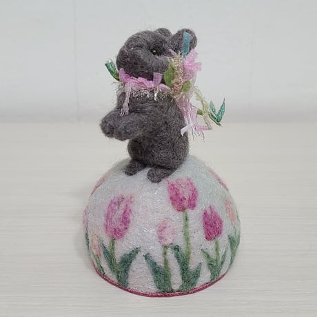 [羊毛針刺し(ミニ)]  ウサギ(チューリップ)