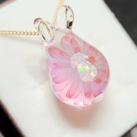 【春限定】桜うさぎのペンダント(ロップオパール入り)-