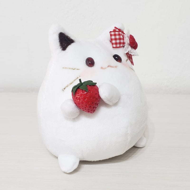 いちごねこもっちー | rabbica ONLINE STORE