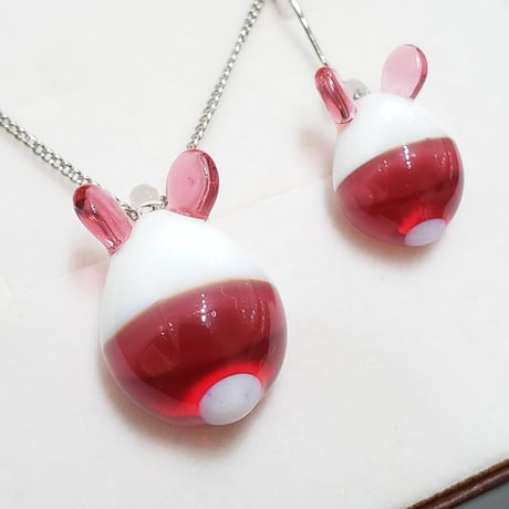ダッチうさぎの親子セット（ペンダント、ピアス）【イヤリング変更可】-528,530