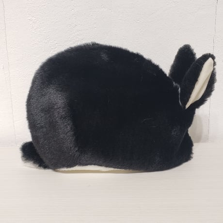 ふわふわのポーチさん ブラックシルバーマーチン