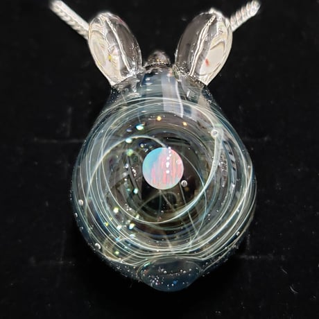 宇宙うさぎのペンダント‐631