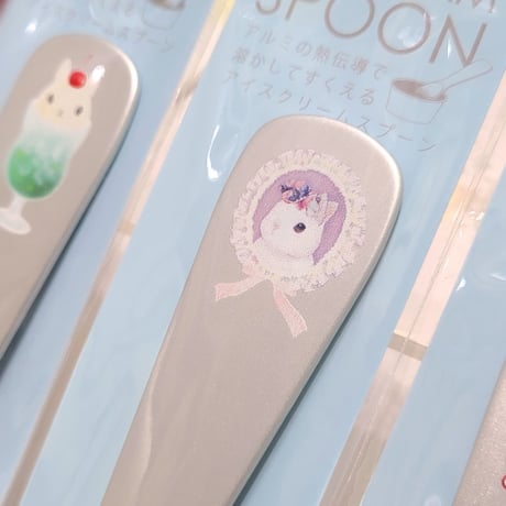 アイスクリームスプーン