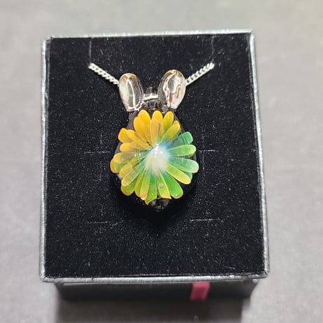 虹の花うさぎのペンダント-808