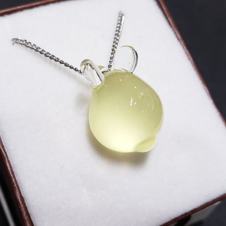 ミニうさぎのペンダント‐343