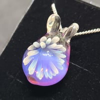 雪の華うさぎのペンダント-