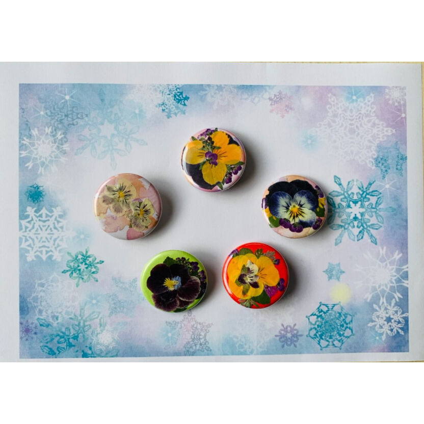 リンクス川越事業所 缶バッジセット 「ボタニカル （押し花）」 | 第23