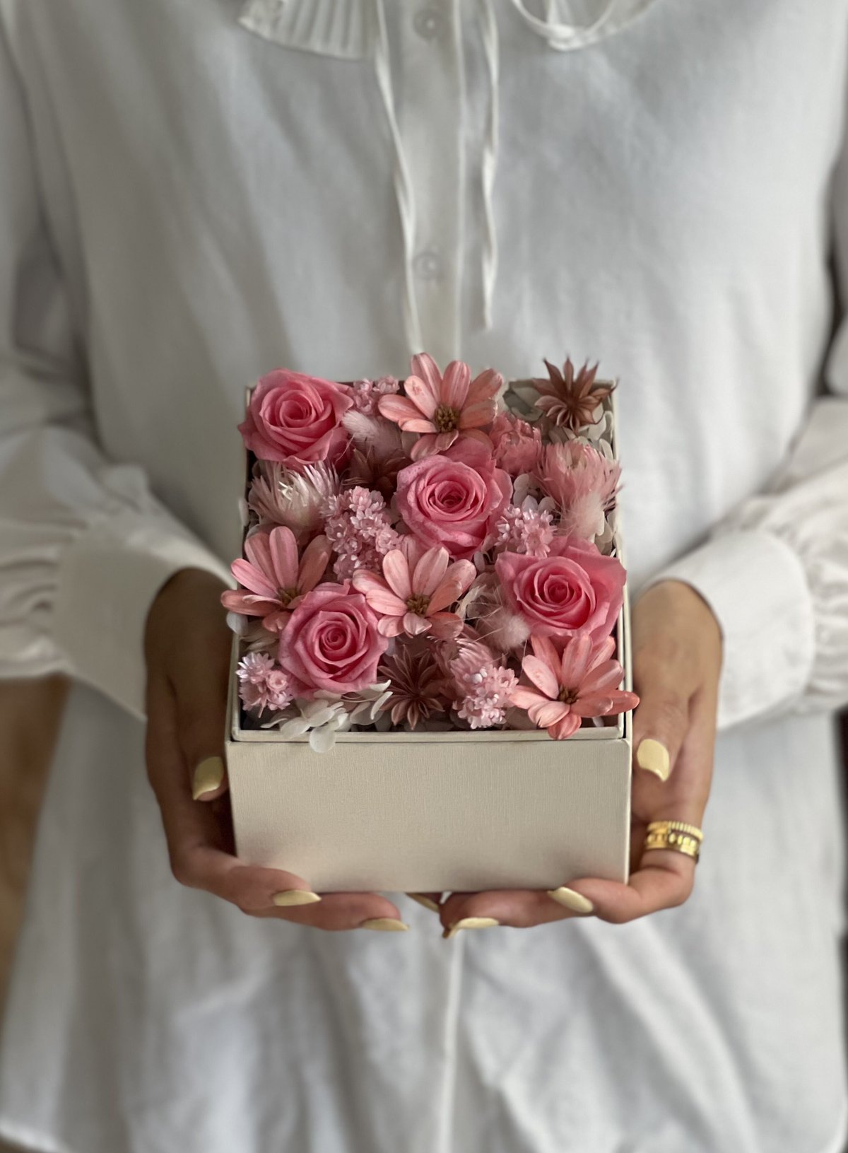 フラワーボックス ボックスフラワー ローズ12本 ブルー（プリザーブドフラワー