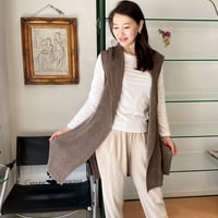 フード付きロングプリーツジレ