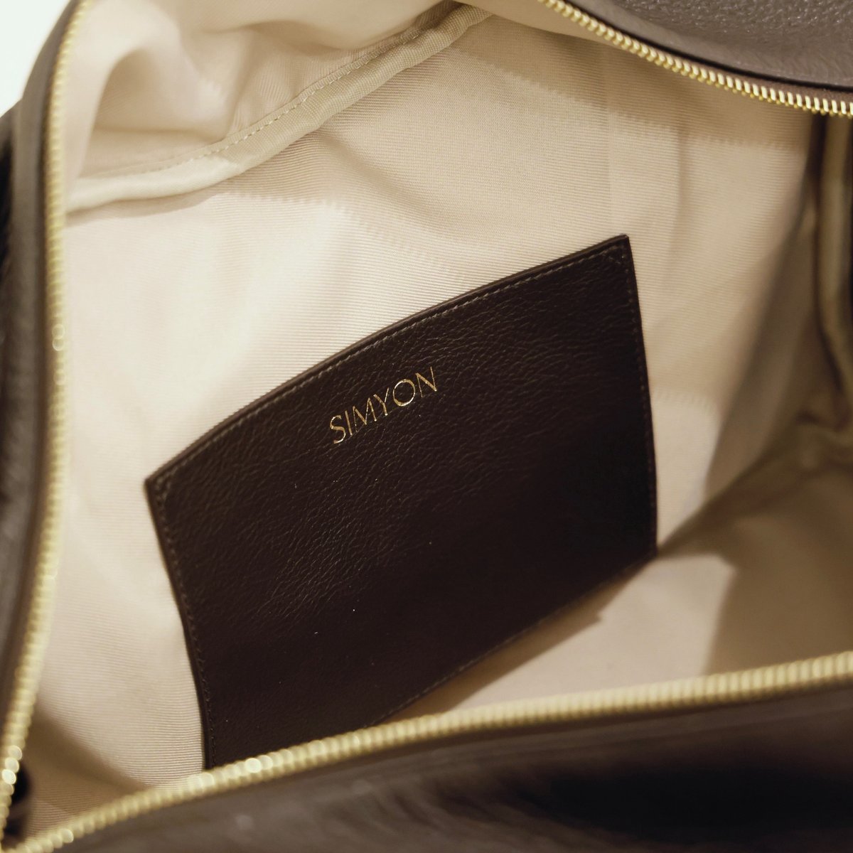 Simyon 【SIMYON】スクエアボストンBAG_Lサイズ:ブラウン | MOMOKO STORE