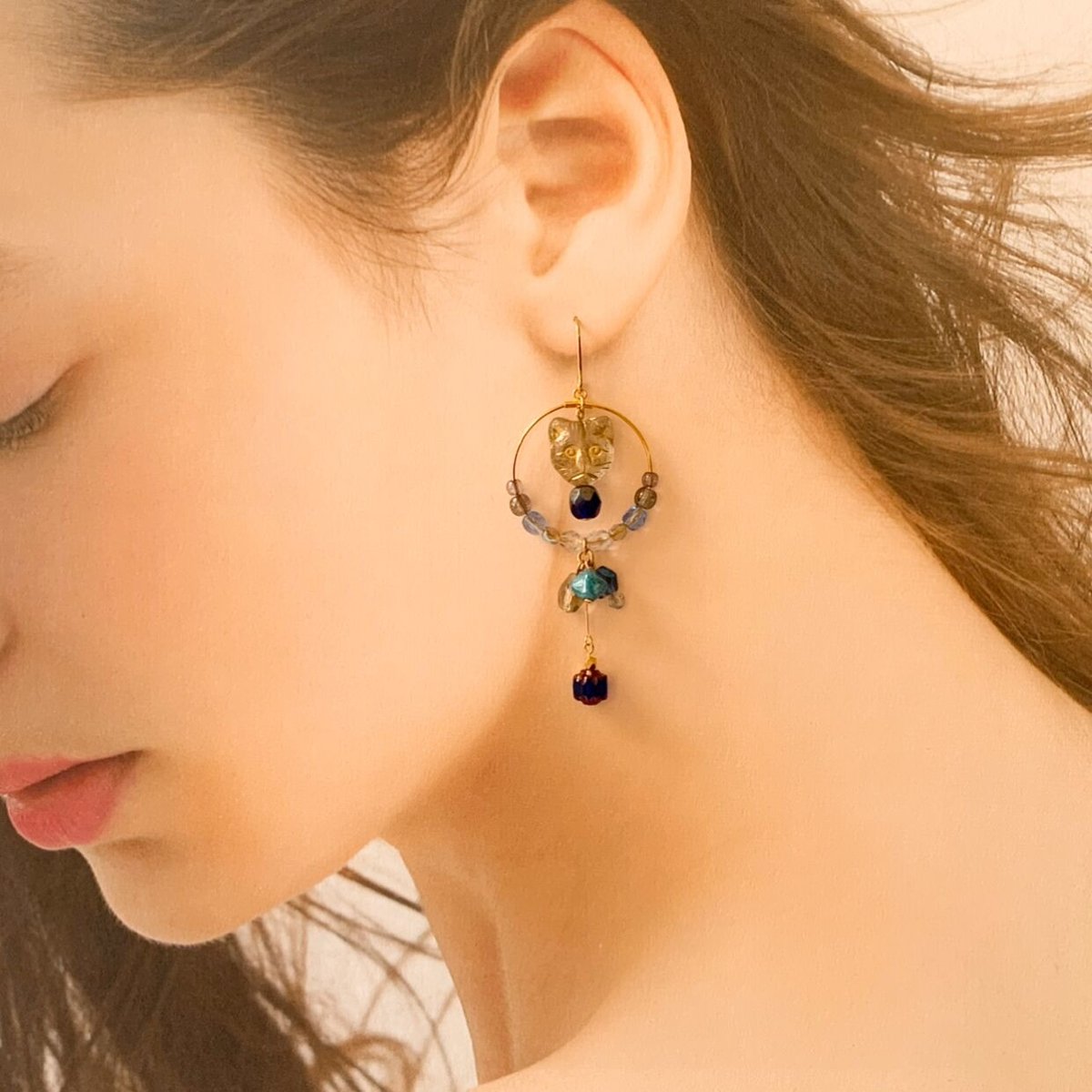 キュート♡なライトブルーの猫ちゃんエンジェルとキラキラ ラメ ハート