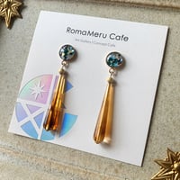 『Magic Drops-Ⅰ (魔法の雫Ⅰ)』レジン シェル × ドロップ アクリルビーズ の キラキラ ピアス/イヤリング (グリーン & ブラウン)