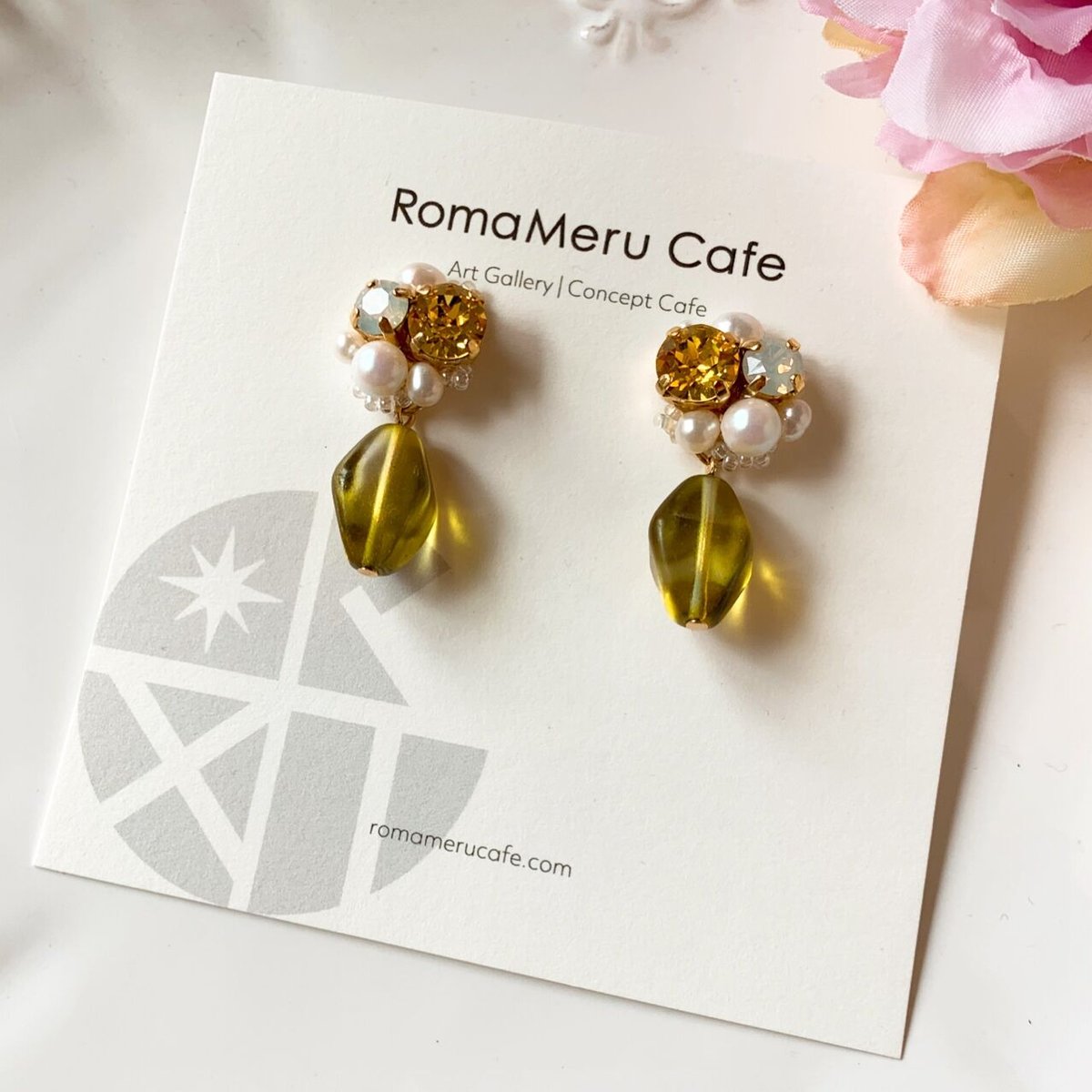 魔法の雫』（イエロー トパーズ×グリーン）スワロフスキーと淡水パール