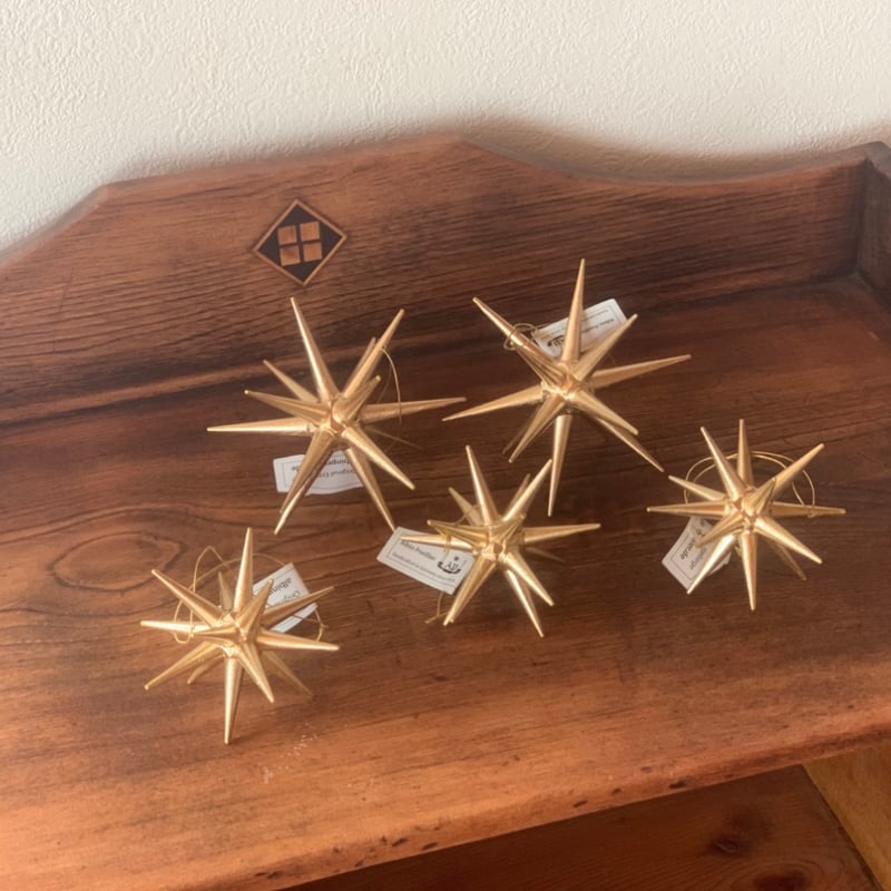 ベツレヘムの星　大　金色 楽天市場】【箱入り4個セット】金の星 立体（大）【ベツレヘムの星