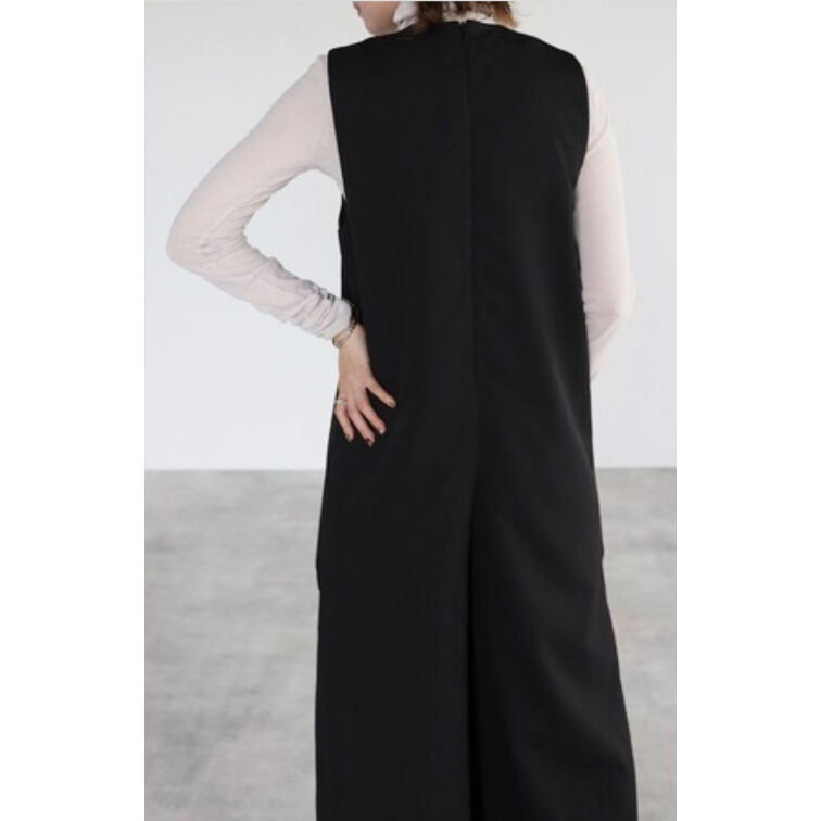 ブラック V字ネック オールインワン M ブラック V字ネック オールインワン M ブラック V字ネック