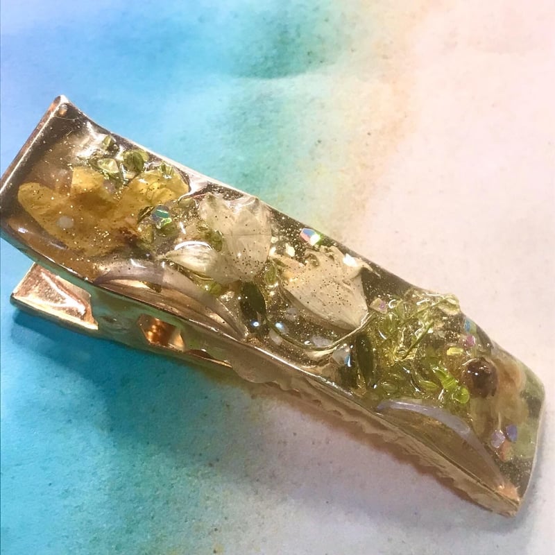 鈴蘭の大きなヘアクリップ | SAKURACHAN-NO-ONIWA