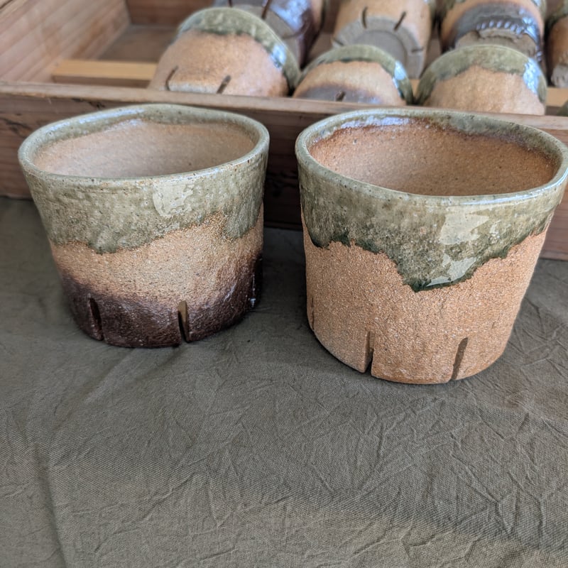 伊賀焼 オリジナルスリット入り陶器鉢 約4号 | 多肉植物カット苗の通販