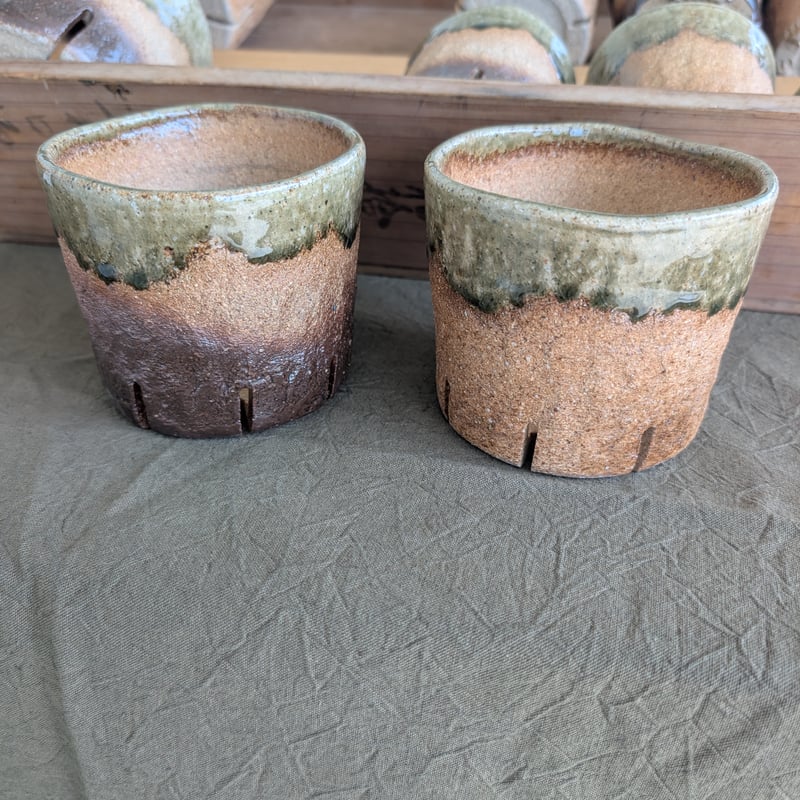 伊賀焼 オリジナルスリット入り陶器鉢 約3.5号 | 多肉植物カット苗の