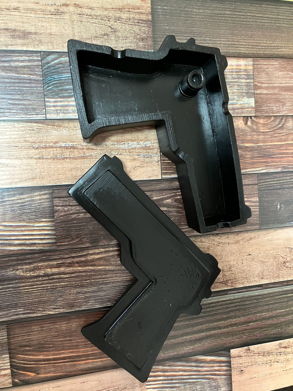 ピストル型灰皿 | A.W.L.