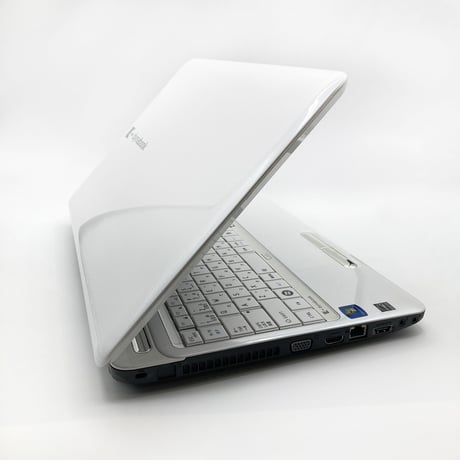 TOSHIBA　極美品　艶ホワイト　ノートパソコン