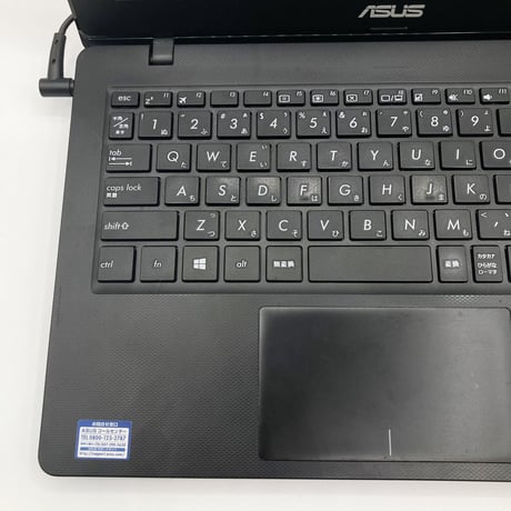 SSD搭載・メモリ4GB　ASUSノートパソコン