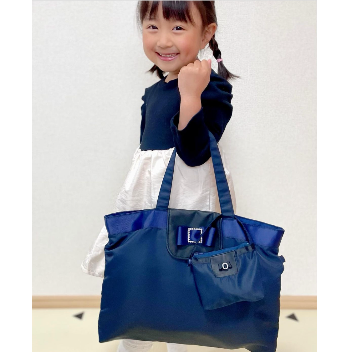 Couture MiMi 】Audrey フタ付きトートバッグ （紺×パールリボン 