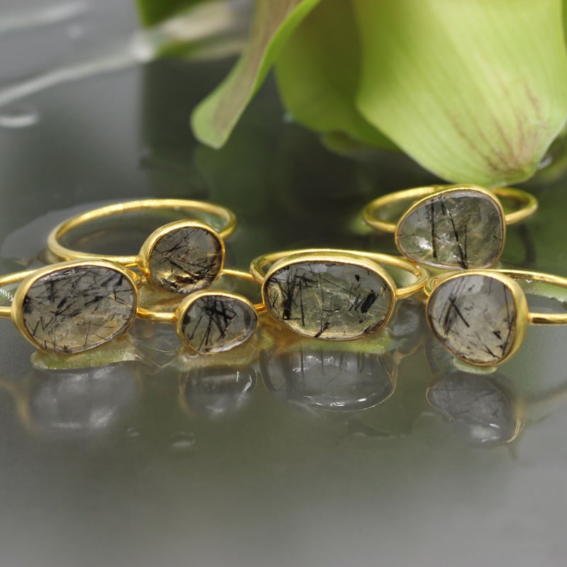 黄蝶貝×グリーントルマリンインクォーツ ダブレットストーン リング シルバー80 黄蝶貝×グリーントルマリンインクォーツ ダブレットストーン リング