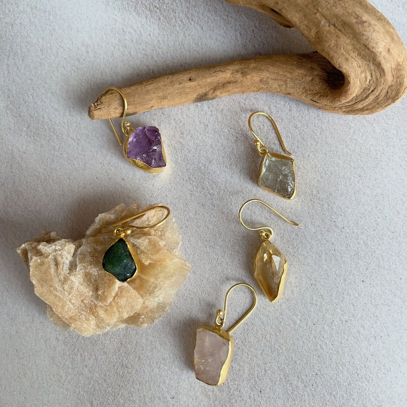 Natural stone pierces #Amethyst | NIFEILE OKINAWA