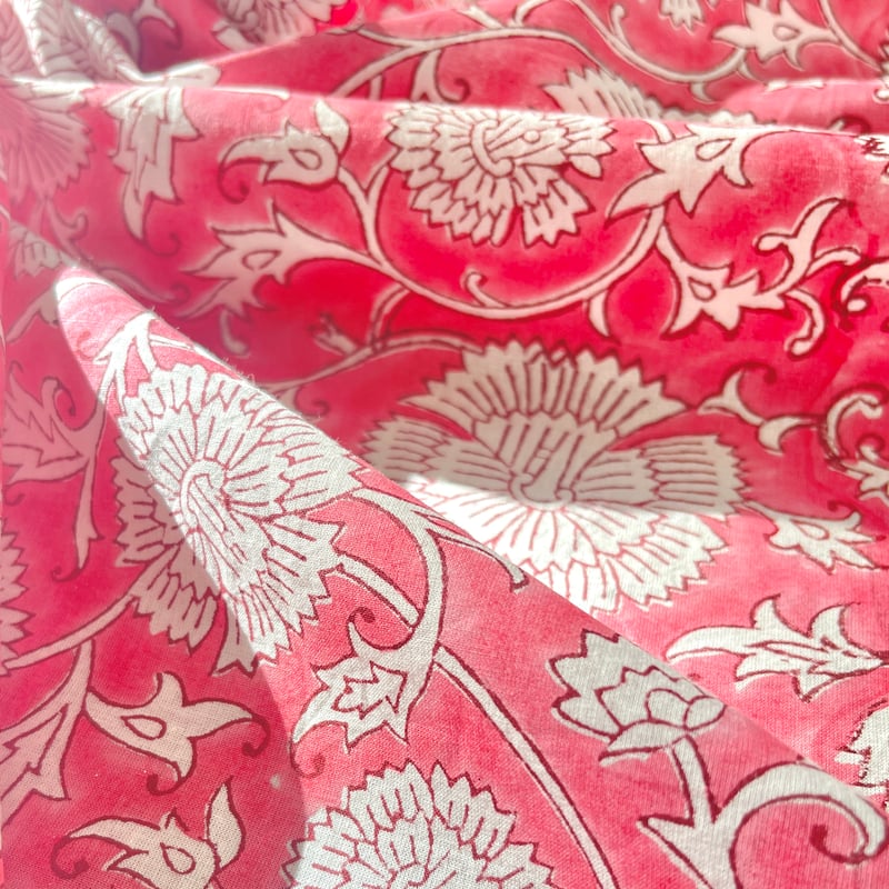 未使用※インド ブロックプリント 中綿入りキルト ソフトピンク