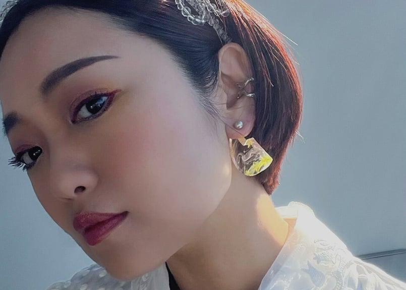 2299円 イヤリング ゆらゆら アイヒメヤマアジサイ 2299円 イヤリング ゆらゆら アイヒメヤマアジサイ