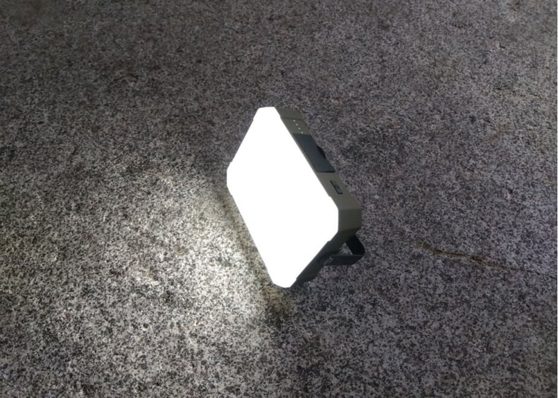 WAQ LEDランタン　ホワイト WAQ（ワック）のLEDランタン2は最強！ 照度1650ルーメンのLED