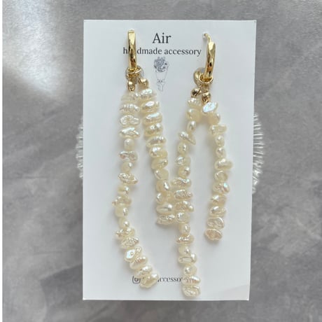 ✴︎人気アイテム✴︎淡水パールのロングピアス