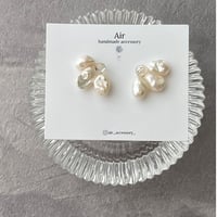 淡水パールのハーフフラワーピアス