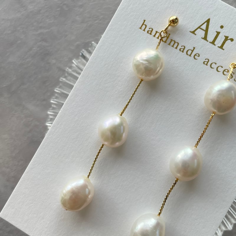 バロックパールの3連ピアス | Air handmade accessory