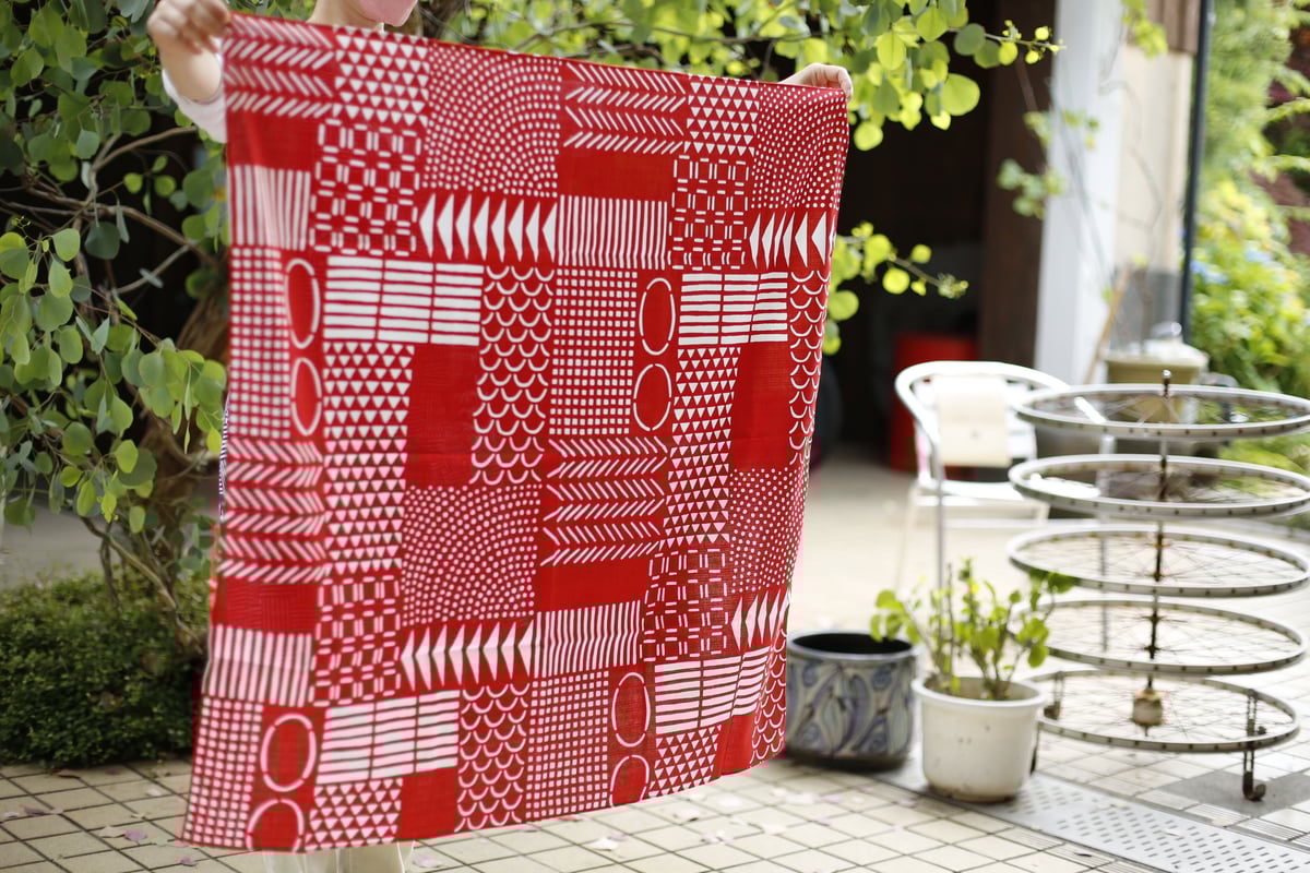 MONYOU風呂敷： RED | 濱時間 Online Shop