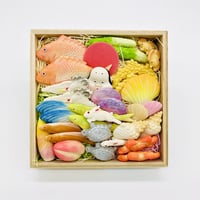 小松屋又三郎　【湊酒田の飾り菓子　桐箱入（中）】　観賞用