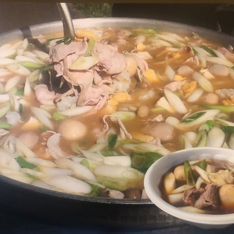 山形【芋煮レトルトパック 醤油味（１～２人前入り）】食の都庄内