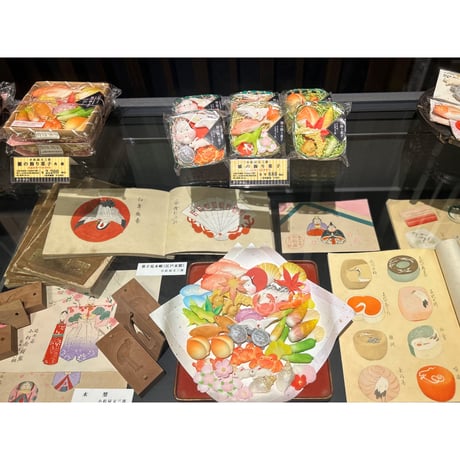 小松屋又三郎　【湊酒田の飾り菓子　(小籠入）　おとぎ話・春告げる・野山の恵み　各種】　　観賞用