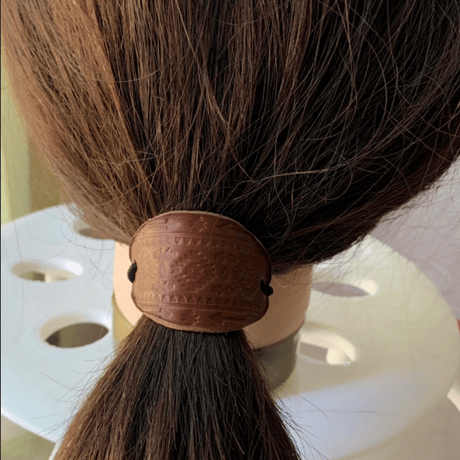 オルテガ柄 ヘアカフス レザーヘアゴム ブレスレットにも