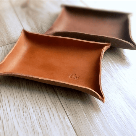 【Creema限定】母の日5000円ペアセット！お名前入れます。レザートレイ 革の小物入れ 名入れ 先行販売