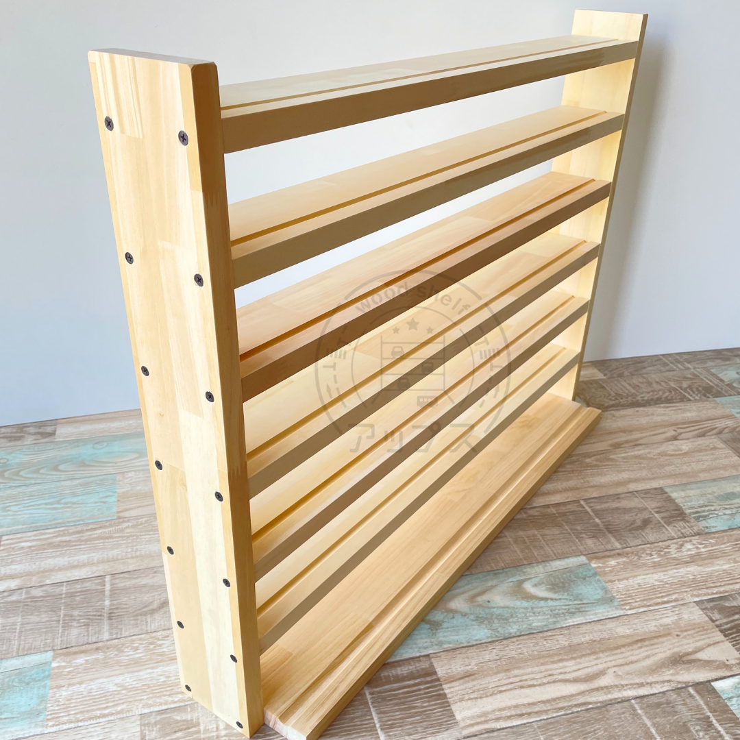 さゆり様専用 トミカ収納棚9段 最下段幅広タイプ パイン材 トミカ棚