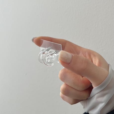 glass pierce_puchi