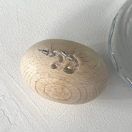 glass pierce_puchi